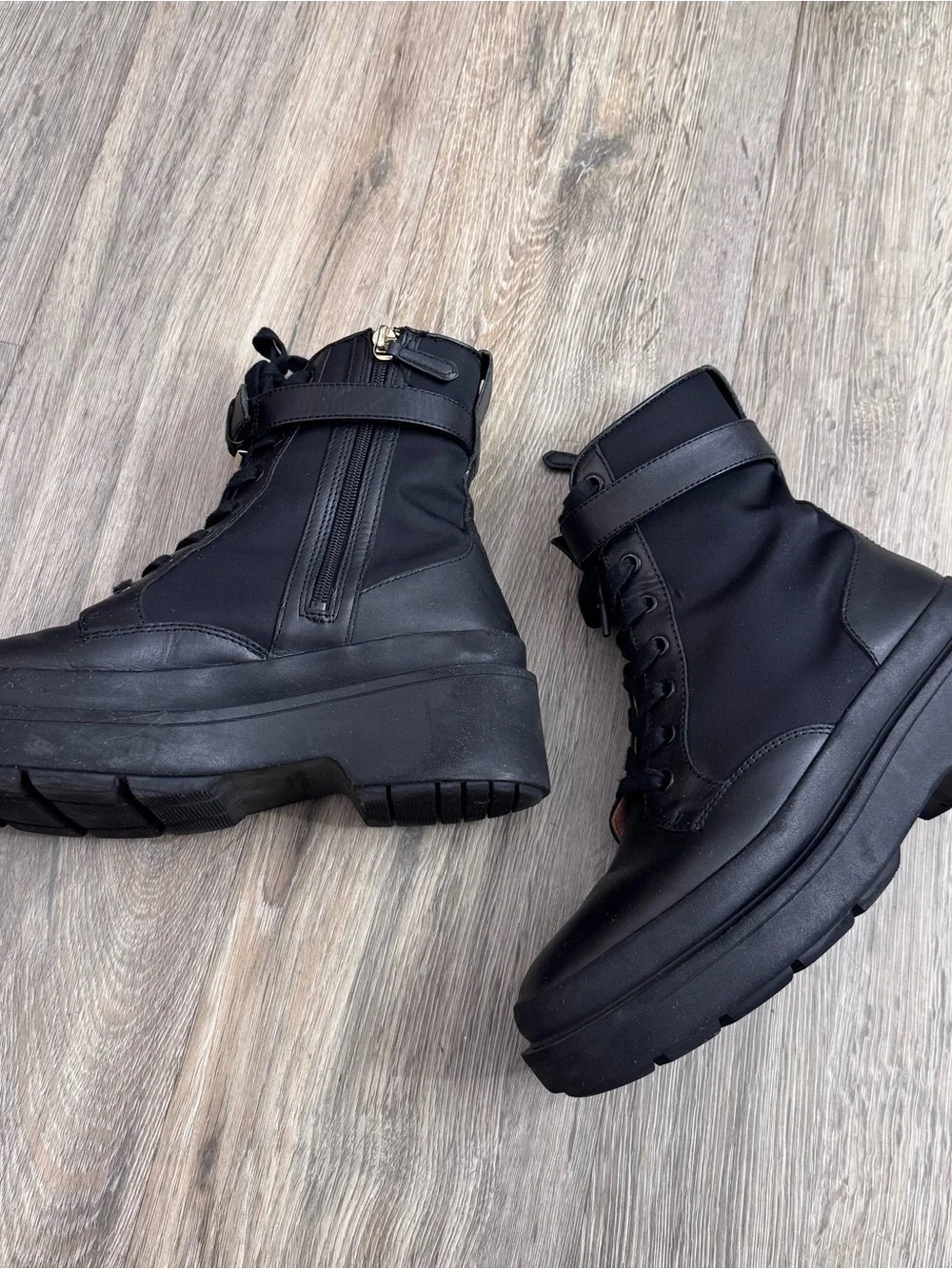 kate spade black and tan leather ankle boot